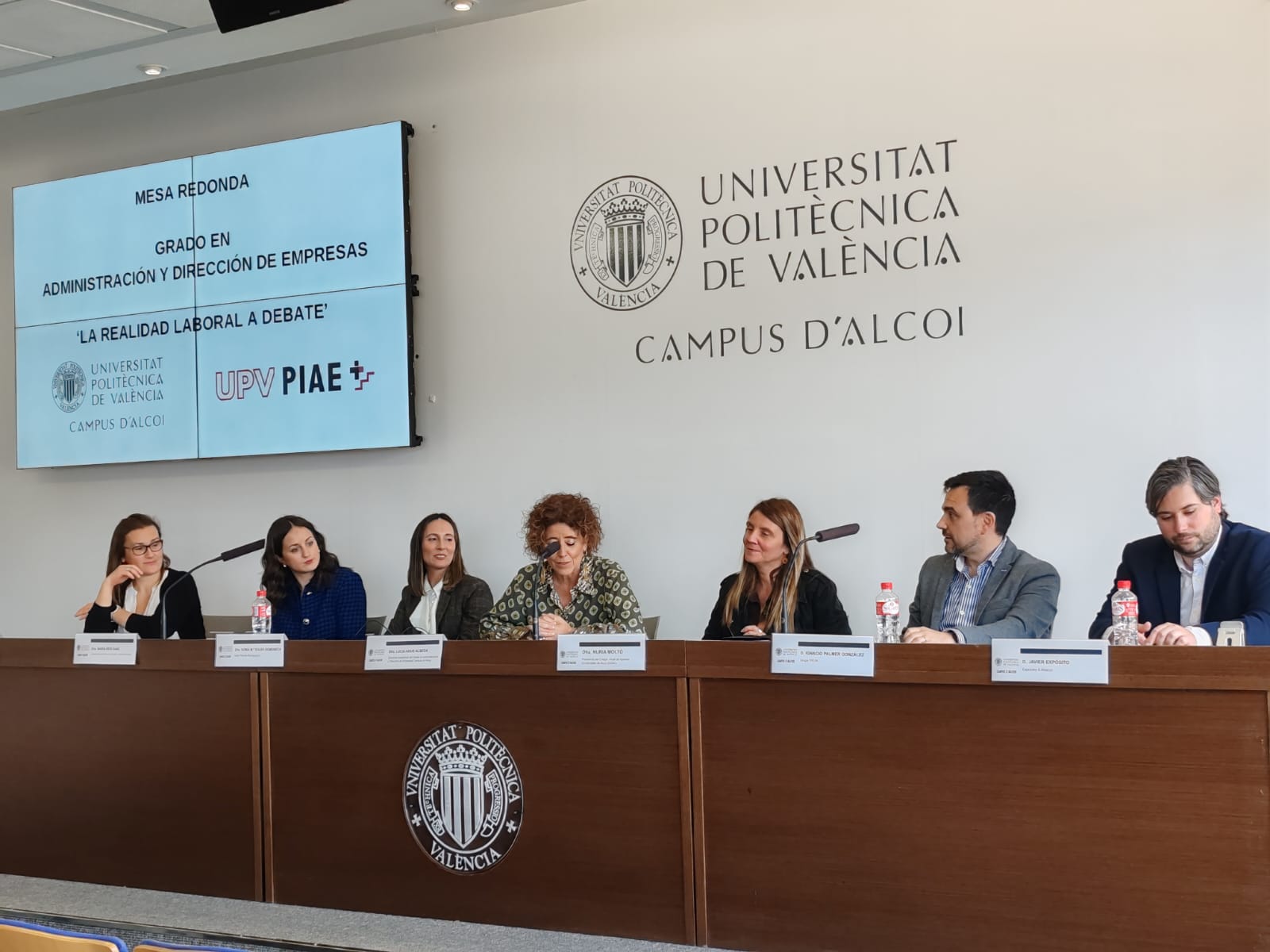 La Cámara de Alcoy participa en la mesa redonda de la UPV de Alcoy»La realidad laboral a debate»