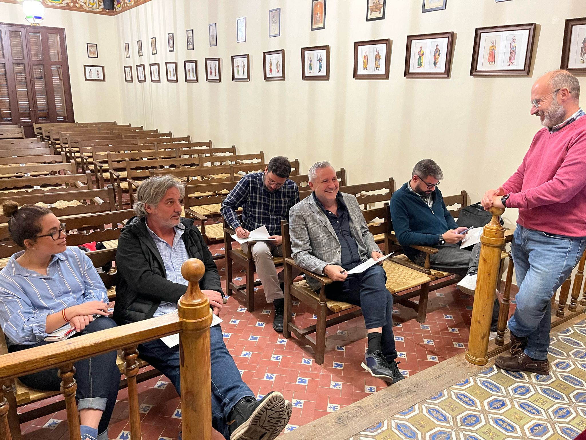 La Cámara de Comercio de Alcoy, jurado del concurso de escaparatismo moro-cristiano