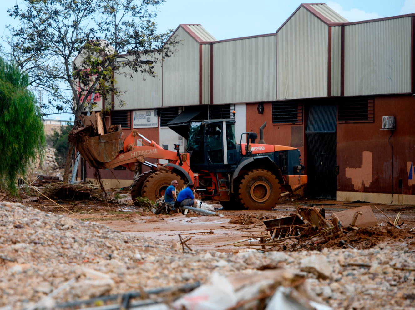 Plataforma solidaria para ayudar a empresas afectadas por la Dana